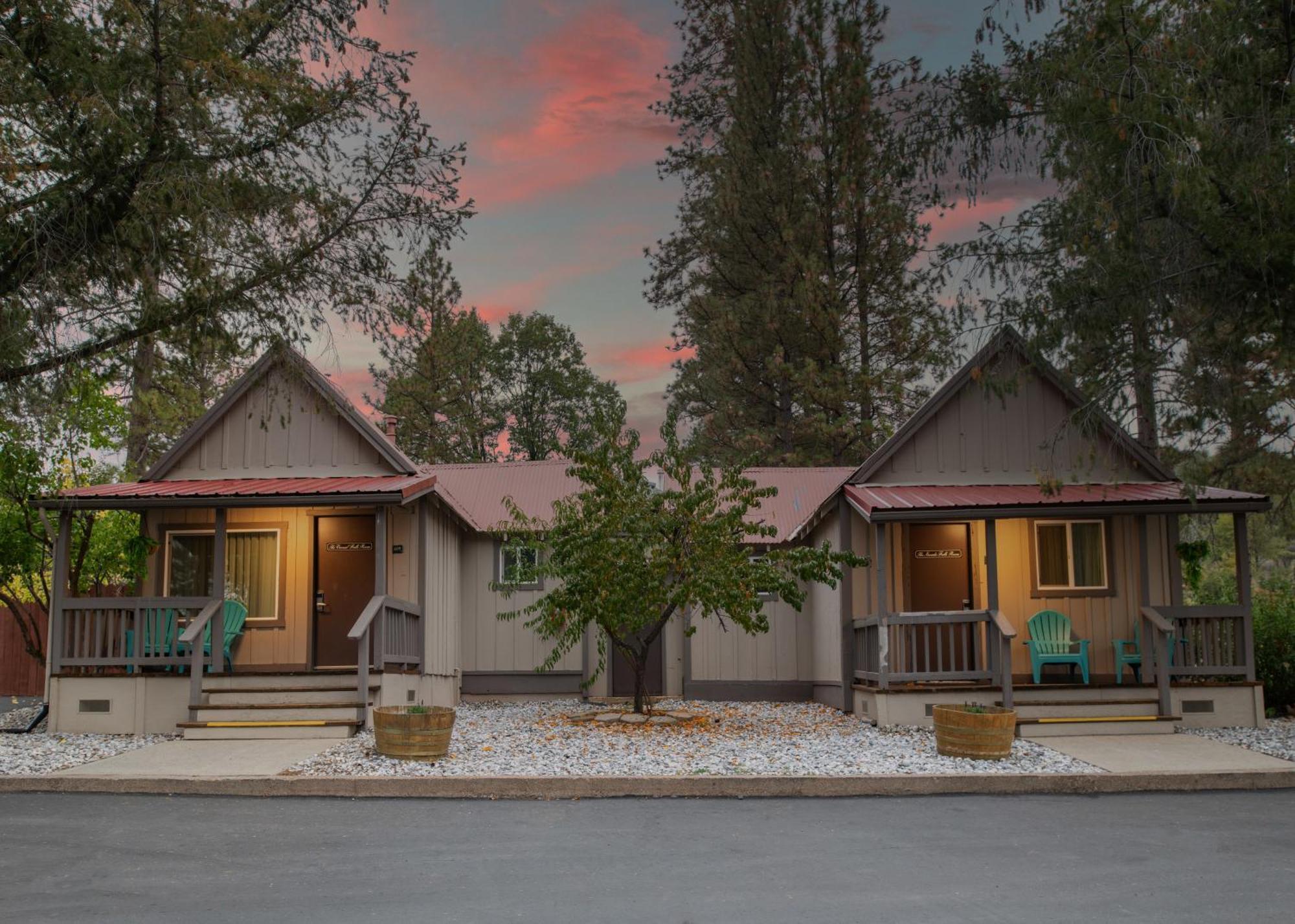 Buck Meadows Lodge Groveland Exterior photo